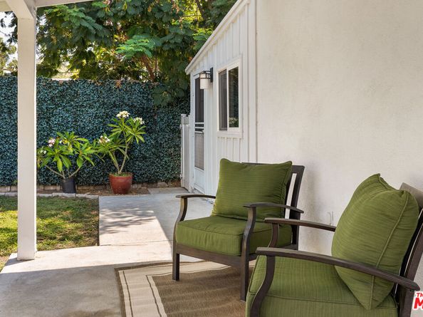 5536 Carpenter Avenue, Valley Village CA 91607