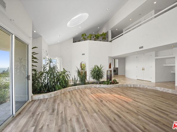 32215 Pacific Coast Highway, Malibu CA 90265