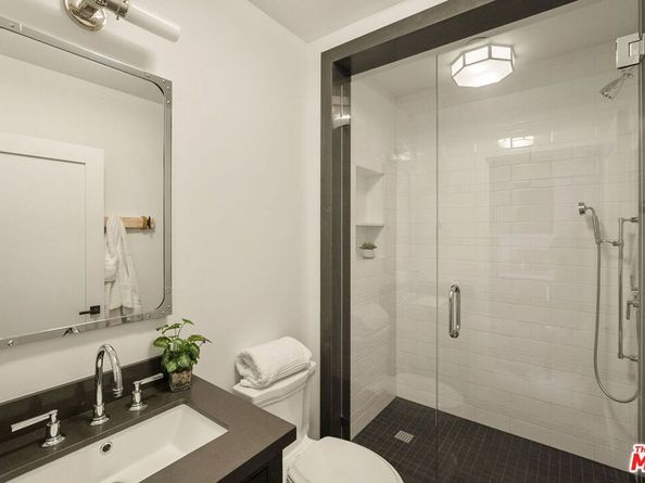 1209 Appleton Way, Venice CA 90291