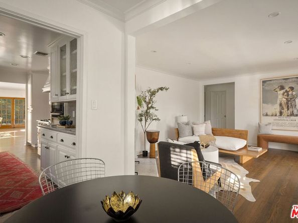 1209 Appleton Way, Venice CA 90291