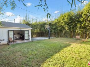 1209 Appleton Way, Venice CA 90291