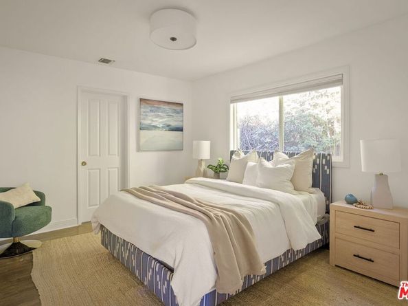 1209 Appleton Way, Venice CA 90291