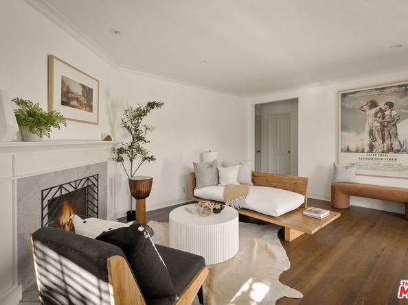 1209 Appleton Way, Venice CA 90291