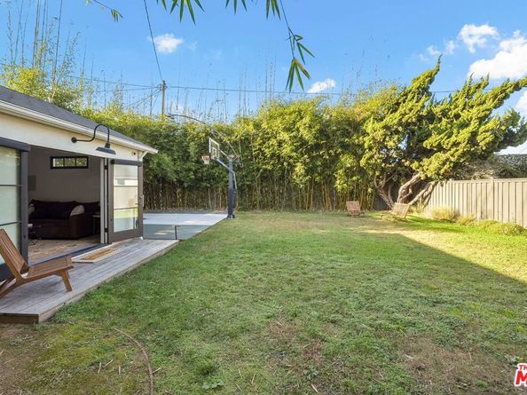 1209 Appleton Way, Venice CA 90291