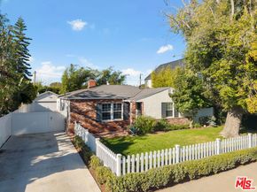 1209 Appleton Way, Venice CA 90291