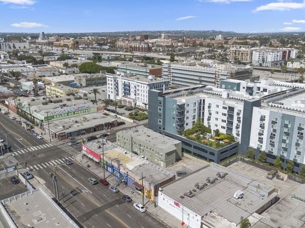 225 W Adams Boulevard, Los Angeles CA 90007