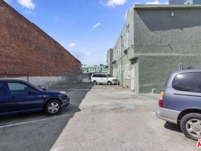 225 W Adams Boulevard, Los Angeles CA 90007