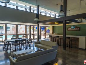 5585 E Pacific Coast Highway 340, Long Beach CA 90804