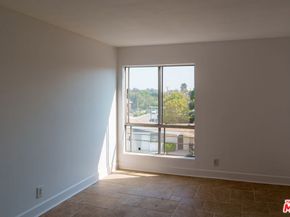 5585 E Pacific Coast Highway 340, Long Beach CA 90804