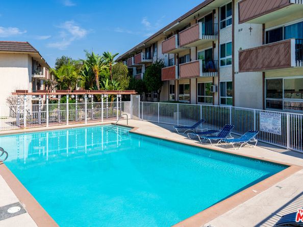 5585 E Pacific Coast Highway 340, Long Beach CA 90804