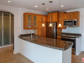 5585 E Pacific Coast Highway 340, Long Beach CA 90804