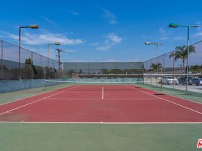 5585 E Pacific Coast Highway 340, Long Beach CA 90804