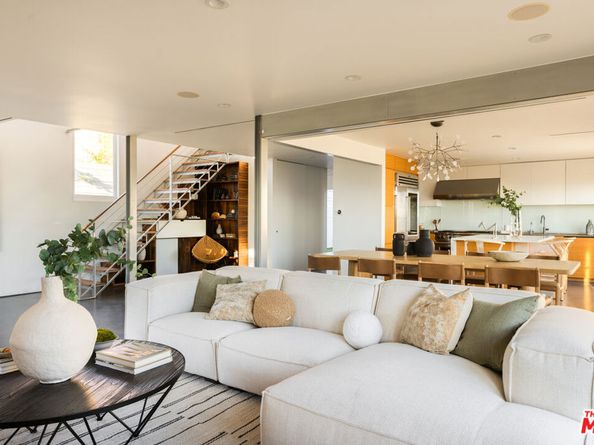 6300 Mulholland Highway, Los Angeles CA 90068