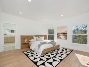 832 S Plymouth Boulevard, Los Angeles CA 90005