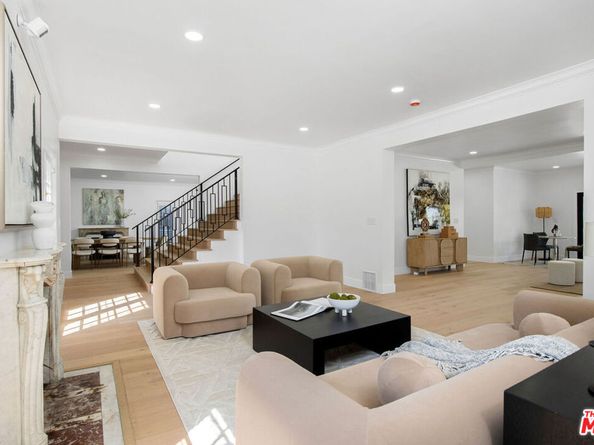 832 S Plymouth Boulevard, Los Angeles CA 90005