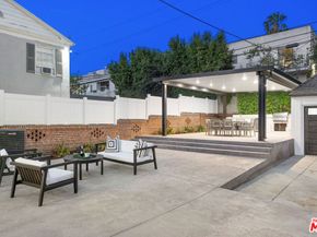 832 S Plymouth Boulevard, Los Angeles CA 90005