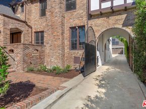 832 S Plymouth Boulevard, Los Angeles CA 90005