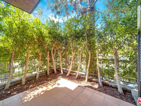 1328 S Bundy Drive 1, Los Angeles CA 90025
