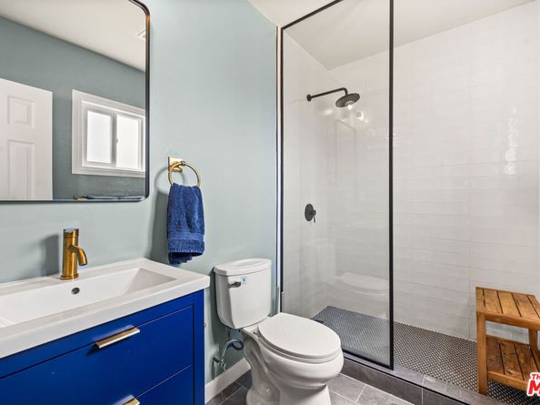 8229 S Mariposa Avenue, Los Angeles CA 90044