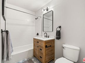 8229 S Mariposa Avenue, Los Angeles CA 90044