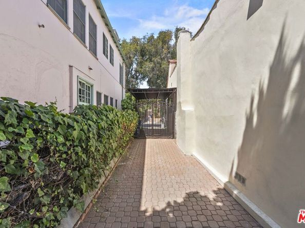 1114 S La Peer Drive, Los Angeles CA 90035