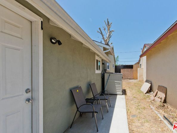 7423 Jumilla Avenue, Winnetka CA 91306