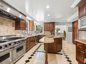 2461 Jupiter Drive, Los Angeles CA 90046