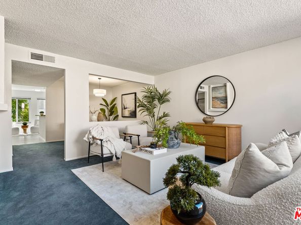 22038 Vanowen Street 217, Woodland Hills CA 91303