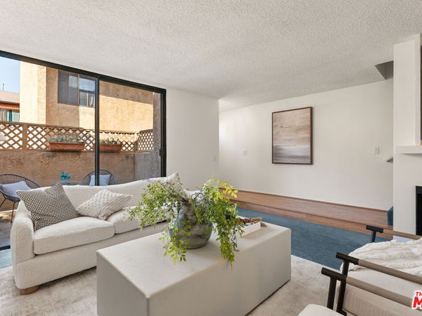 22038 Vanowen Street 217, Woodland Hills CA 91303