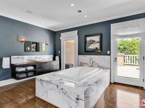 1638 S Victoria Avenue, Los Angeles CA 90019