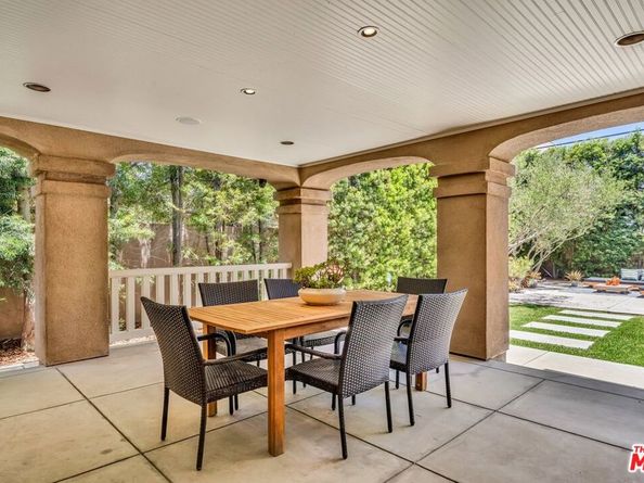 1638 S Victoria Avenue, Los Angeles CA 90019