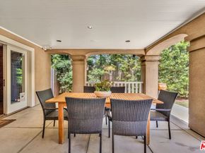 1638 S Victoria Avenue, Los Angeles CA 90019