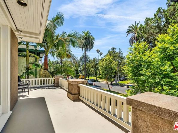 1638 S Victoria Avenue, Los Angeles CA 90019