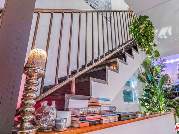 2513 Lincoln Boulevard, Venice CA 90291