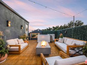 2513 Lincoln Boulevard, Venice CA 90291