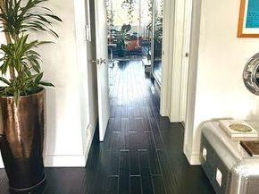 2513 Lincoln Boulevard, Venice CA 90291