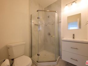 1475 W 28th Street, Los Angeles CA 90007