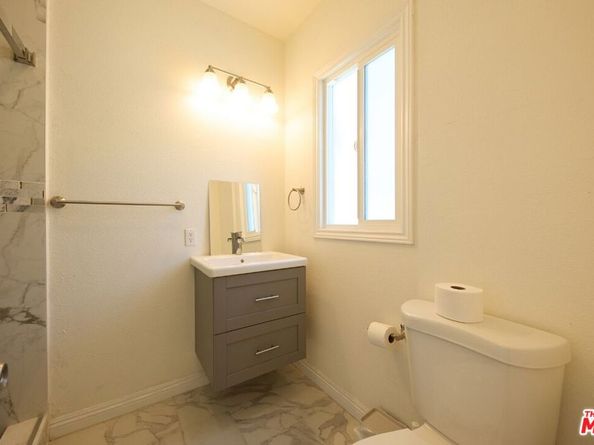 1475 W 28th Street, Los Angeles CA 90007