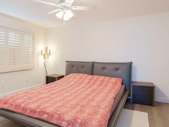 26 5th Place, Long Beach CA 90802