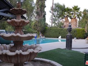 9506 Yolanda Avenue, Northridge CA 91324