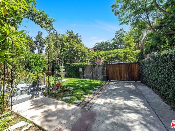 523 S Coronado Street, Los Angeles CA 90057