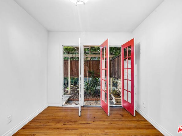 523 S Coronado Street, Los Angeles CA 90057
