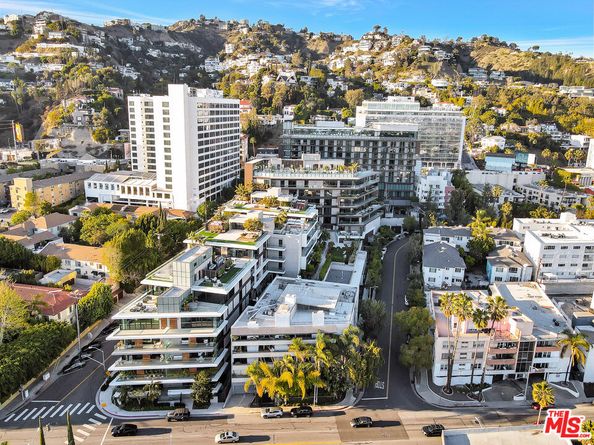 8401 Fountain Avenue 12, West Hollywood CA 90069