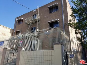 2323 W 11th Street