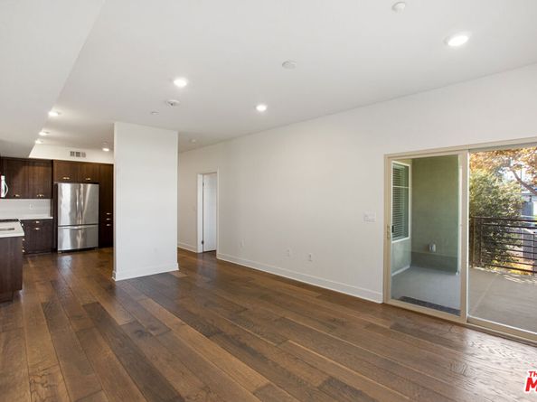 2978 Ripple Place 105, Los Angeles CA 90039