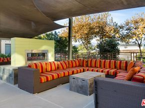 2978 Ripple Place 105, Los Angeles CA 90039