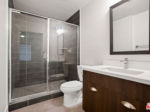 2978 Ripple Place 105, Los Angeles CA 90039