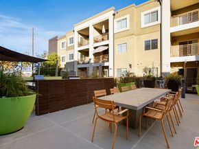 2978 Ripple Place 105, Los Angeles CA 90039