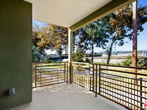 2978 Ripple Place 105, Los Angeles CA 90039