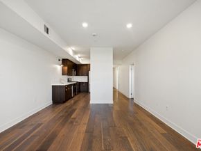 2978 Ripple Place 105, Los Angeles CA 90039